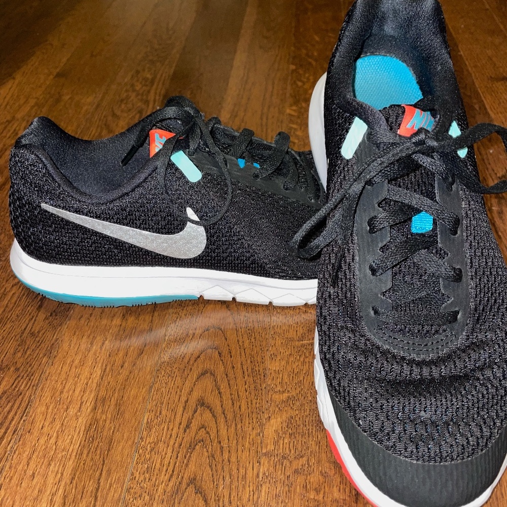 Women's Black Nike Shoes